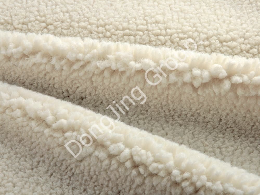 DS0003-Witte gerecyclede roller faux fur fabric