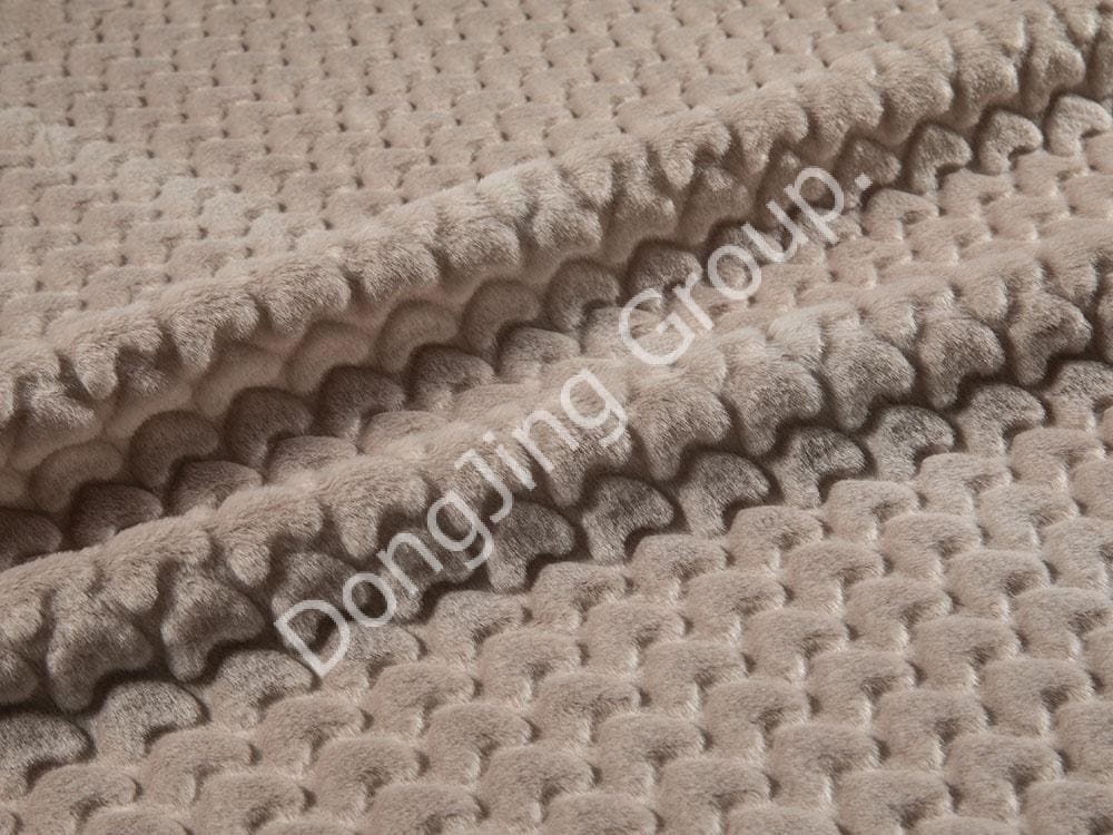 8HG0096-Beige konijnenhaar met reliëf faux fur fabric