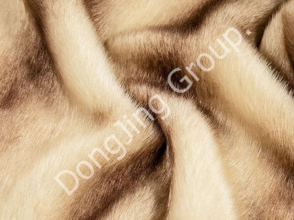 8HP0522-Beige bedrukte nerts faux fur fabric