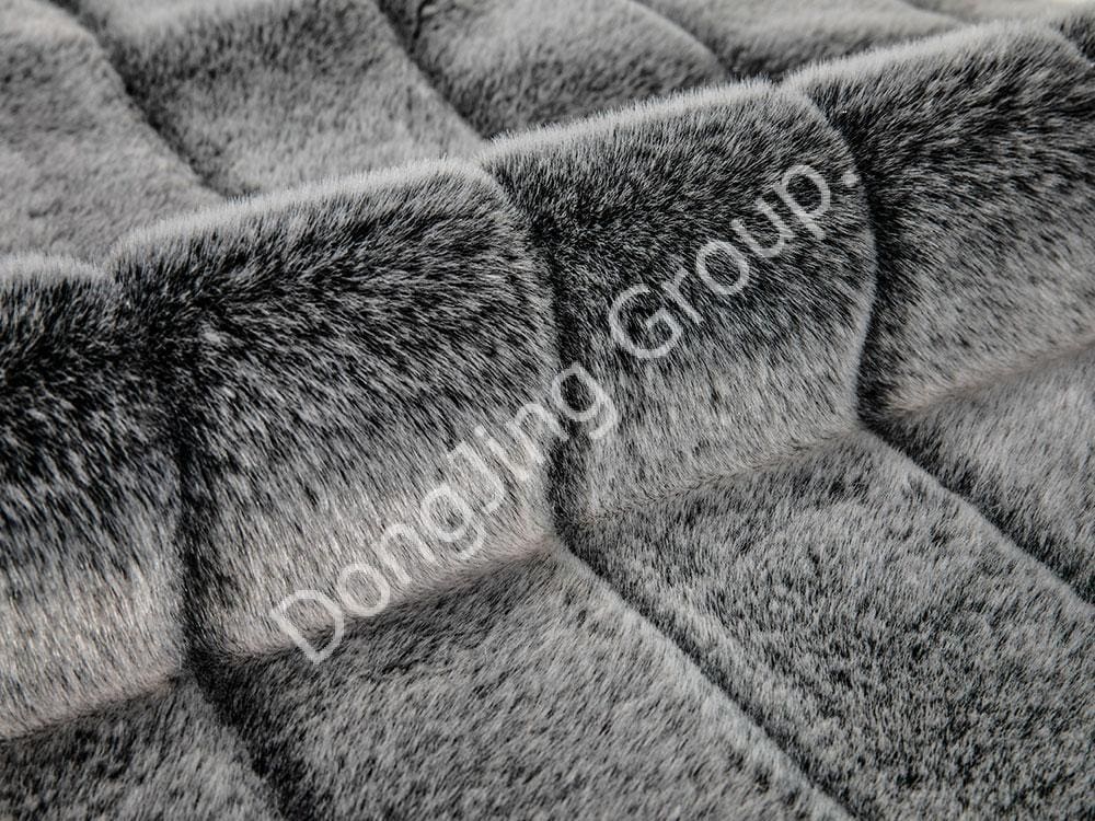 8KW0194-Zwart geplukt konijnenbont faux fur fabric