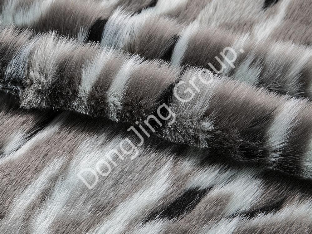 8W1856-Zwart blauw grijze driekleurige jacquard zachte vos faux fur fabric