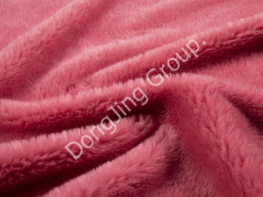 9P2629-Rose rood lamshaar faux fur fabric