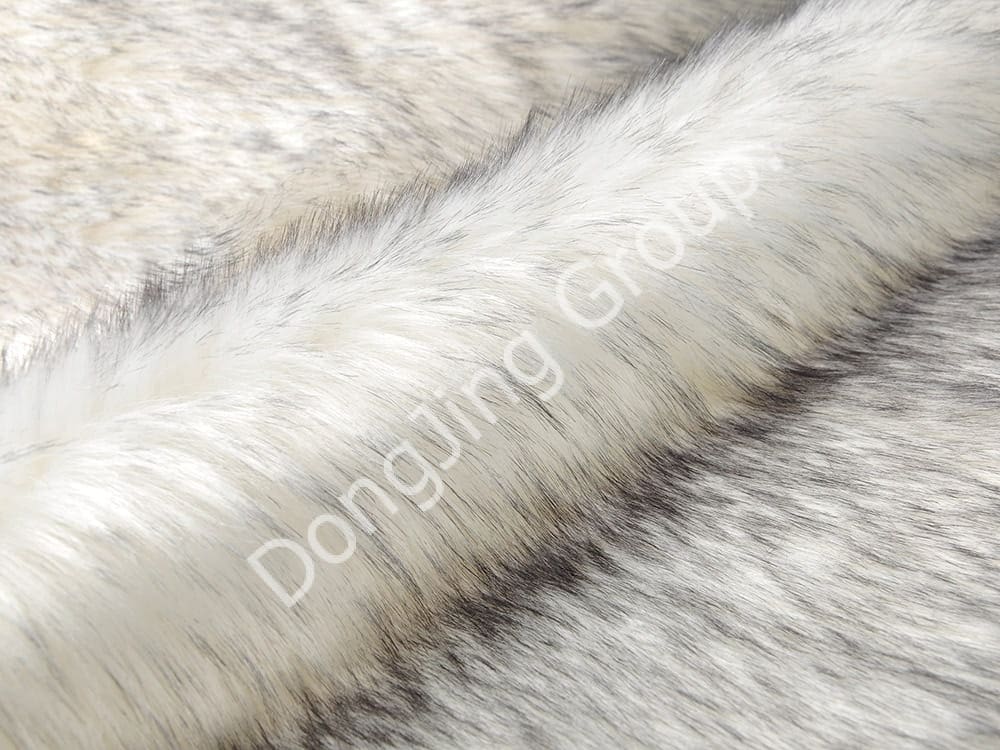 DP0657-witte haarpunt faux fur fabric